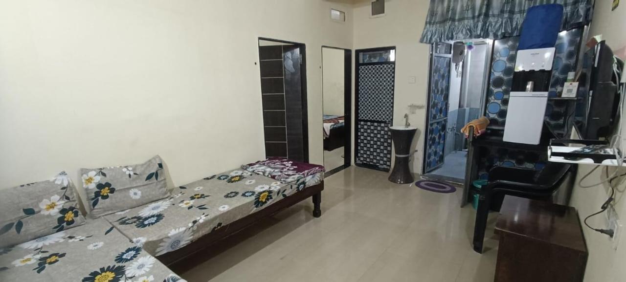 Aradhya Prime Home Stay Garudeshwar Exterior photo